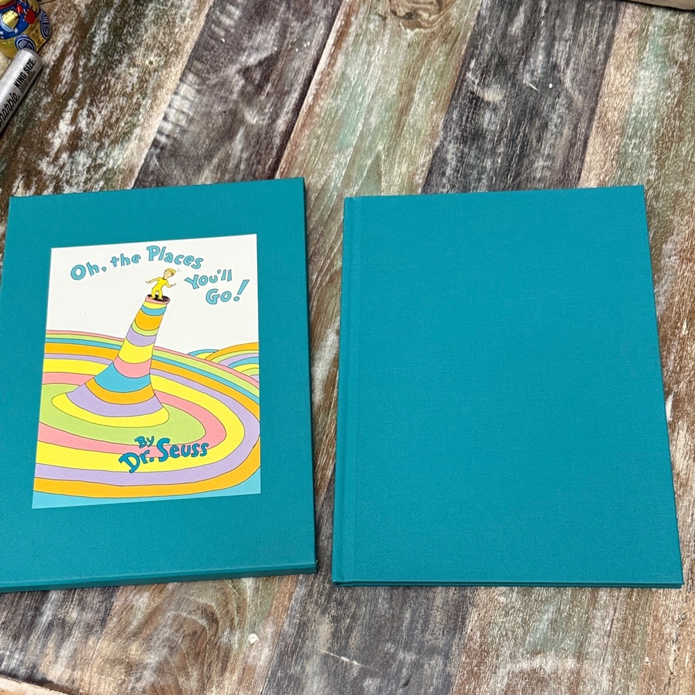 Dr. Seuss Teal Book Set - Oh, the Places You'll Go!